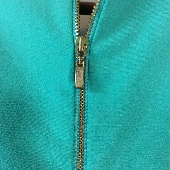 db est. 1962 Light Green Shift Dress, Sleeveless with Pleated Skirt - Picture 5 of 7